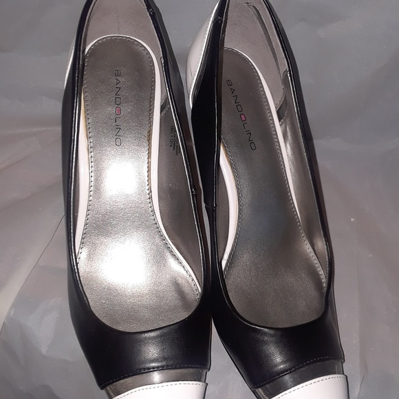 Shoes - Picture 4 of 4